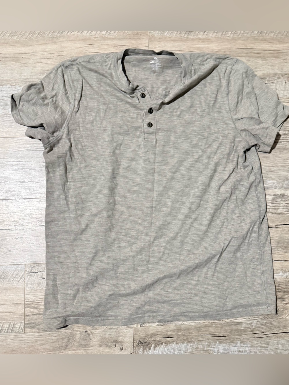 Sonoma Men's Short Sleeve Henley in Light Gray